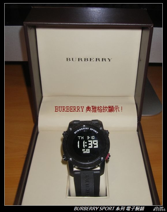 [開箱] BURBERRY SPORT系列 電子腕表酷黑
