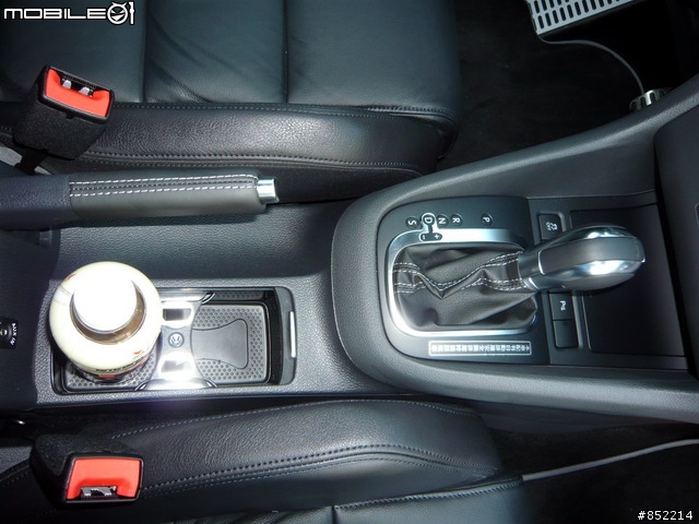 GOLF R 簡易開箱文~~(圖多!請耐心等候)