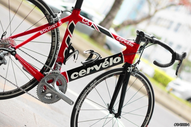 [7.01kg] Cervelo SOLOIST CSC車隊版碳纖維公路車架，誕生全記錄。