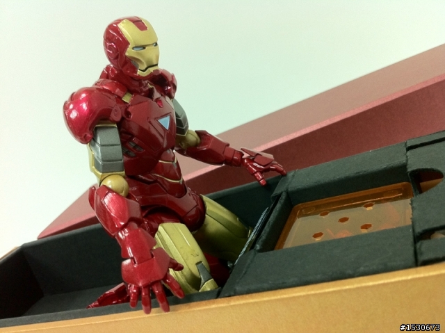 海洋堂輪轉特攝系例【IRON MAN】精美小套房