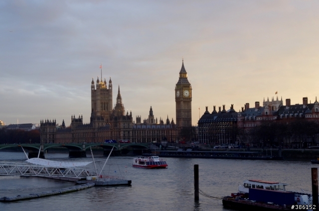 K5 + DA 16~ 50MM F2.8  London 忘了帶角架的一天