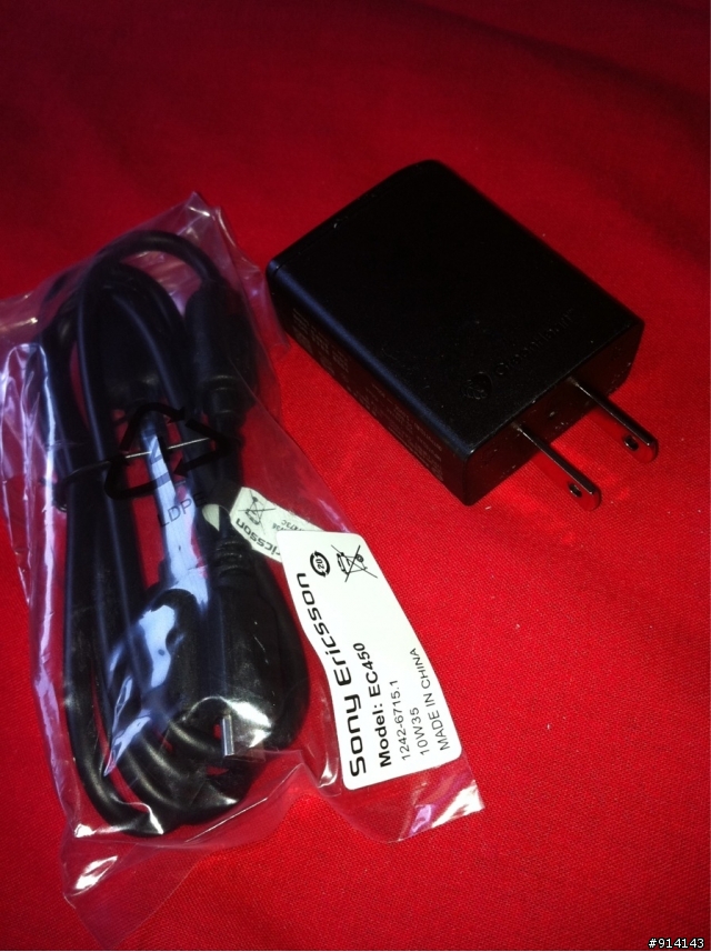 SonyEricsson XPERIA NEO藍，參上（20110405新增古意實拍照）