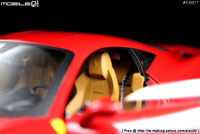 [1/18]570 hp的誘惑 - Ferrari 458 Italia