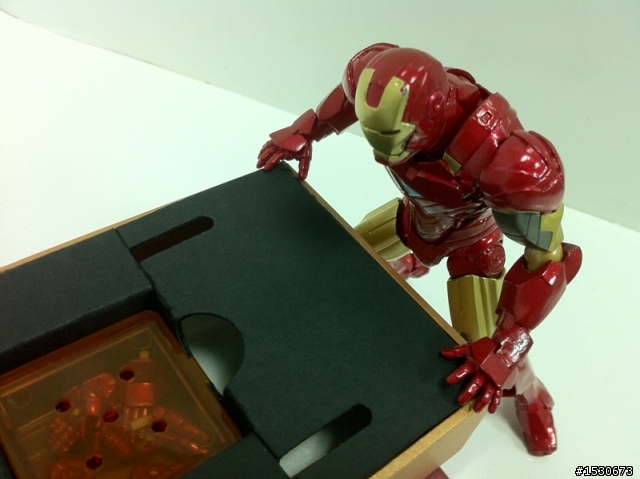 海洋堂輪轉特攝系例【IRON MAN】精美小套房