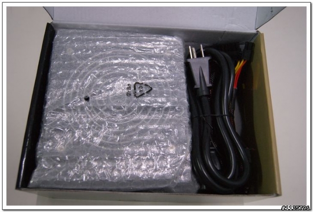 技嘉 雷瓦帝500W(純拍照)