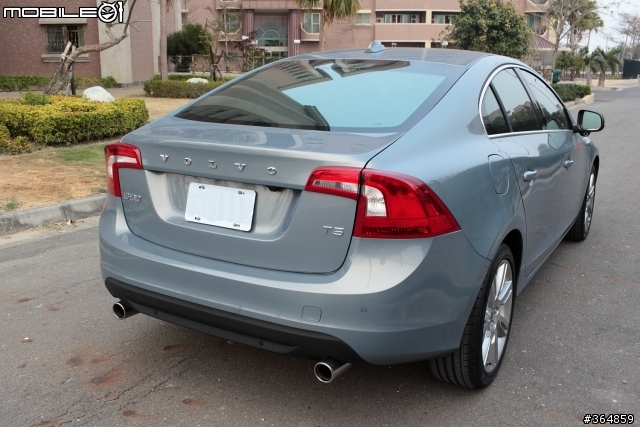 [開箱] New volvo S60 魅影藍 (490)