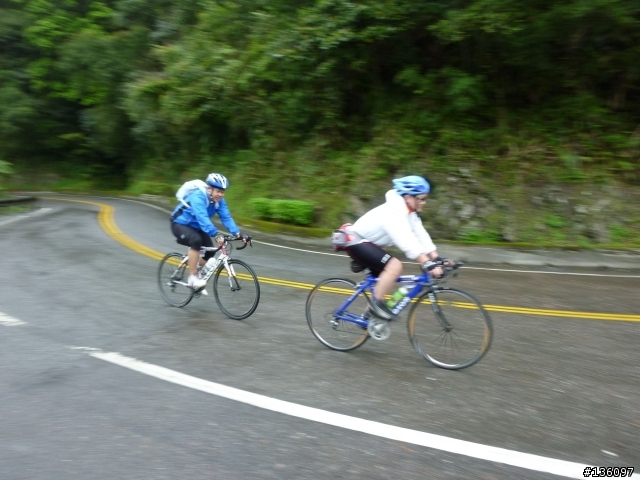 20110326第四屆Garmin & Mobile 01 ”北宜單車行-"濕背秀"(圖多）