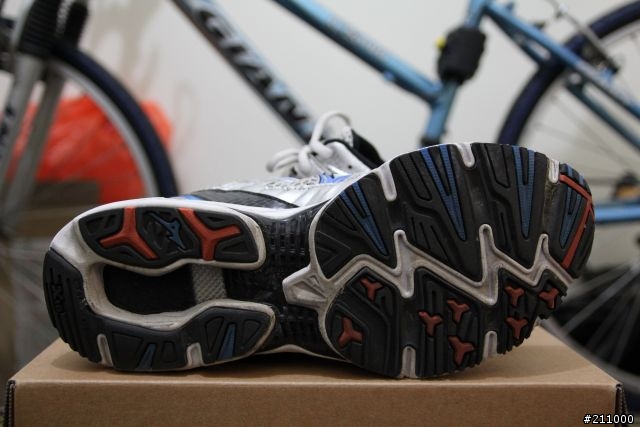 開箱文 : Mizuno Idaten GR 與 Rider14 我的路跑訓練夥伴