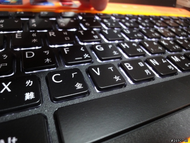 [傷眼亂拍]，2011 VAIO新機發表會