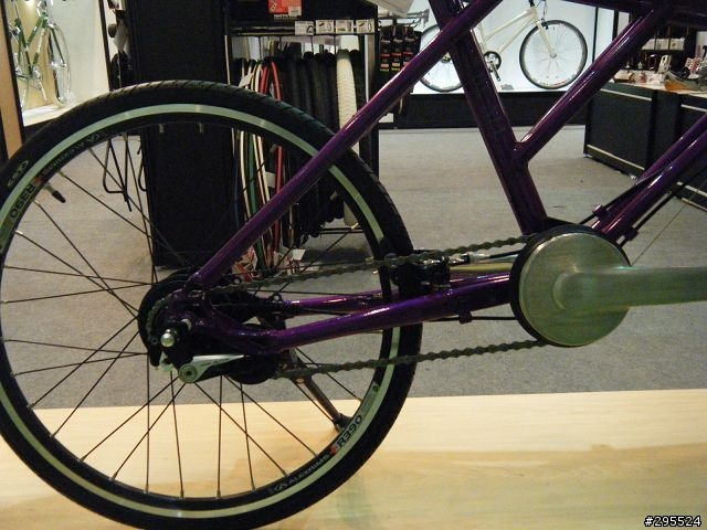 [情報] 很遲來的2011車展小輪車專門