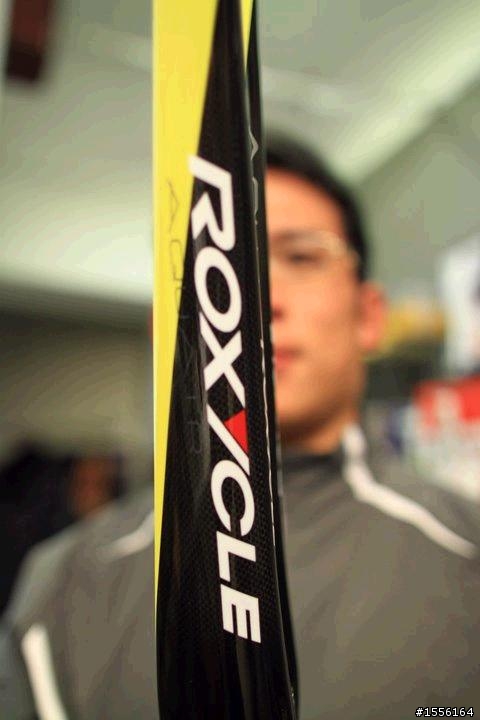 3月初完工之最新ROXYCLE AQUAIR 客製塗裝(黑黃)見客囉(6.99KG)