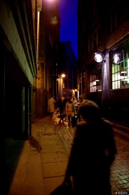 K5 + DA 16~ 50MM F2.8  London 忘了帶角架的一天