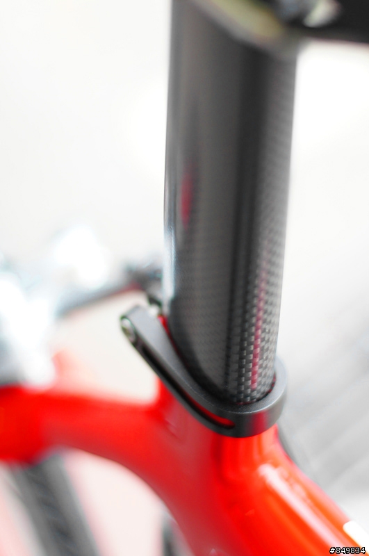 [7.01kg] Cervelo SOLOIST CSC車隊版碳纖維公路車架，誕生全記錄。