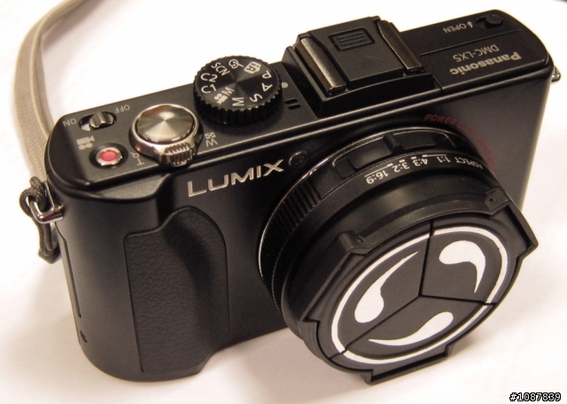 LX5 之「寫輪眼」自動鏡頭蓋