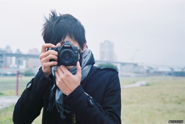 我的第一台"萊卡"canonet QL17  生於1965年 同場現映 canon flash unit J-2 古董閃燈 新增照片canonet QL17  第一捲