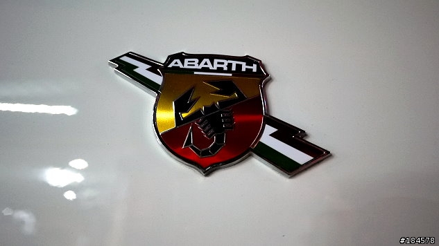 [開箱][圖超多]全台第一開箱,Fiat 500 Abarth 性能毒蠍!