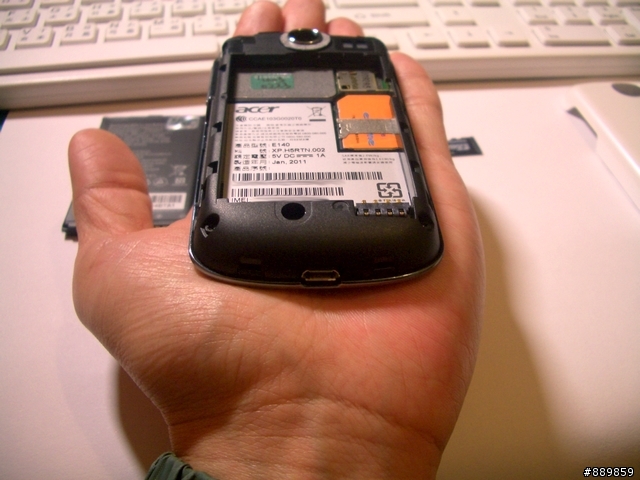( 不專業開箱文 ) 適合新手的便宜 android 2.2 手機 ACER beTouch E140