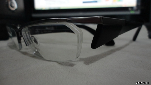 [開箱文]新歡和舊愛，BLACK GALLERY SPECTACLES+Essilor全視線