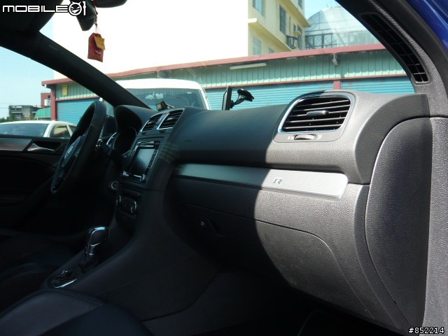GOLF R 簡易開箱文~~(圖多!請耐心等候)
