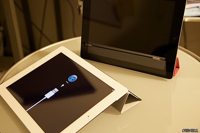 iPad 2 開箱 (黑色+白色)