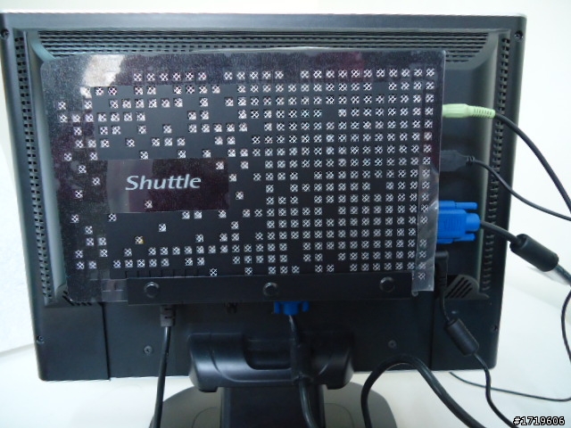 [新手的不專業開箱] Shuttle XS35 LCD背掛 迷你電腦 入門文書機