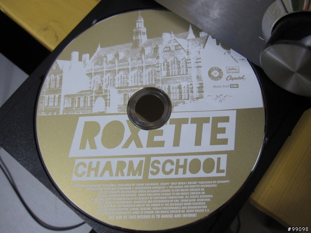 [問題] Roxette 羅克塞二重唱CD上的"潦紋" 怎麼來的