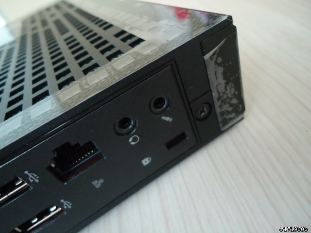 [新手的不專業開箱] Shuttle XS35 LCD背掛 迷你電腦 入門文書機