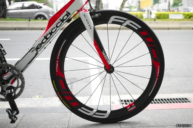 [6.9kg] 風見真樹 の Dedacciai TEMERARIO 一級碳纖維公路車