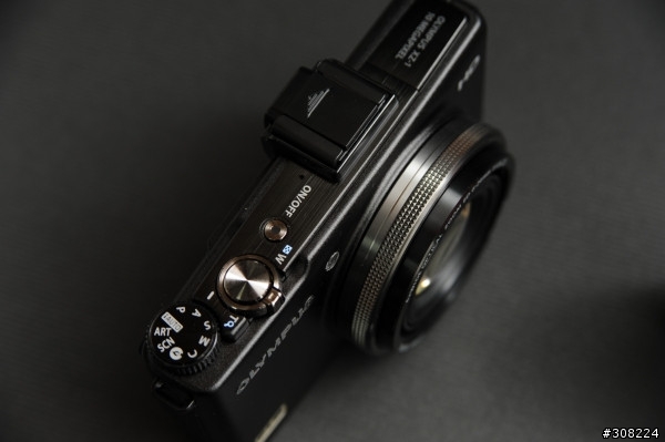 [開箱] 黑白雙煞 Olympus XZ-1 與花博實拍