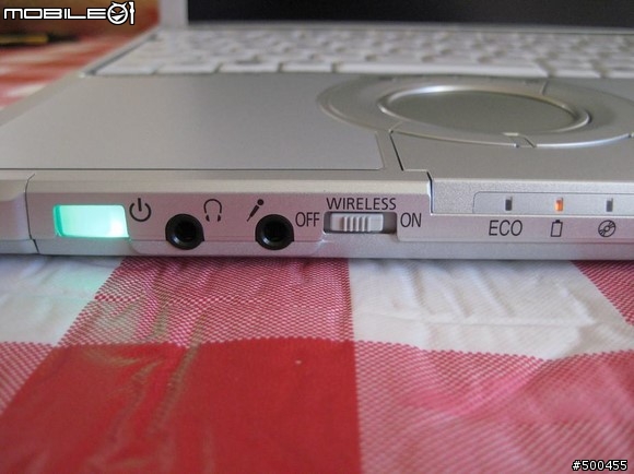 入手松下 W8 美国版 多图 求W8的拆机图