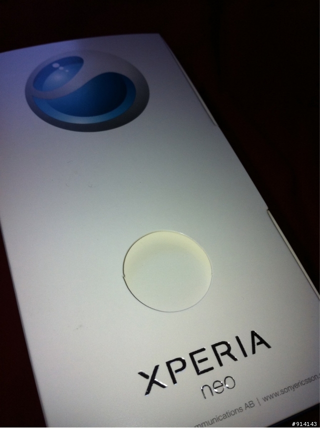 SonyEricsson XPERIA NEO藍，參上（20110405新增古意實拍照）