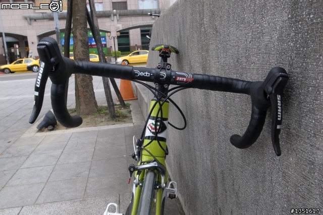 [分享] BASSO ASTRA TEAM EDITION  (2010環中國賽黃衫車)