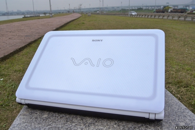 [不專業開箱評測]VAIO CA16FW/W