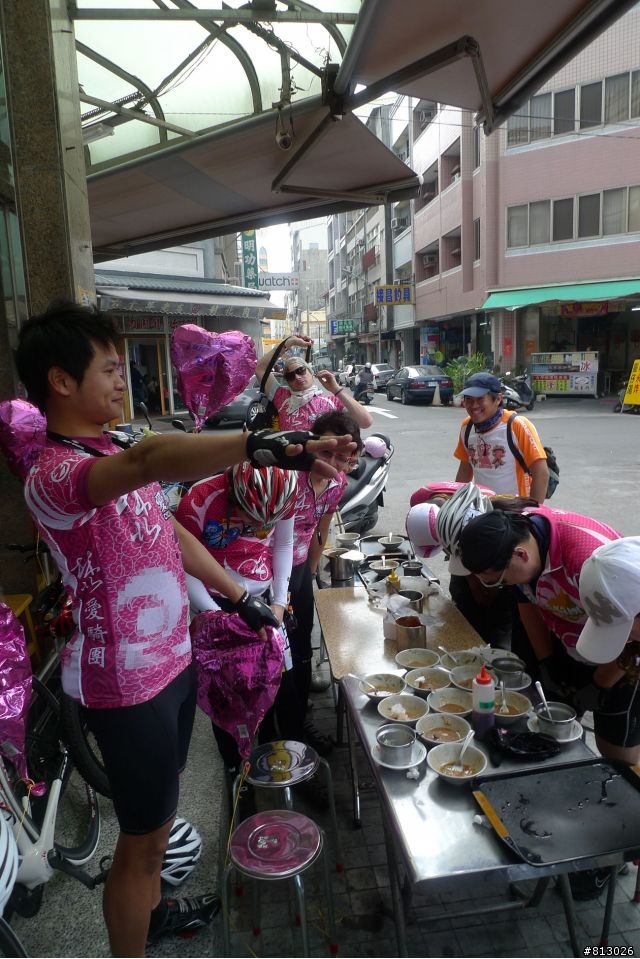 [分享]吃喝玩樂拜客到底●2011大甲媽祖萬人崇BIKE~讚啦!