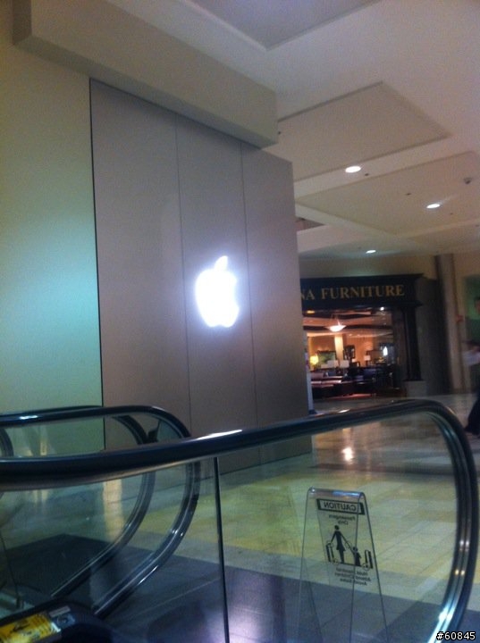 [實況] 加州 Valley Fair 排隊買iPad2 越洋連線