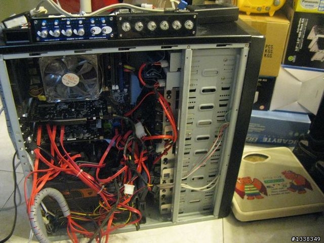 非一般的組裝機ASRock P67 Extreme6+i5-2500k & 家用主役電腦30TB容量達成