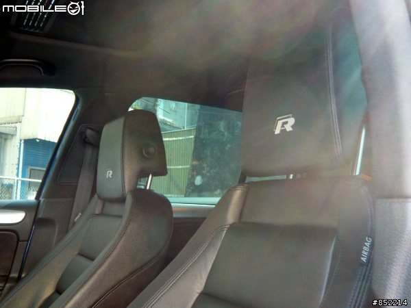 GOLF R 簡易開箱文~~(圖多!請耐心等候)
