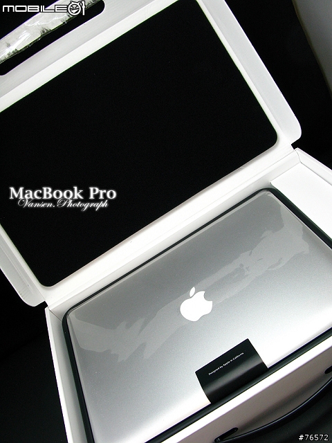 2011. MacBook Pro 13" 極速光速團入手＋高畫質開箱＋簡易心得