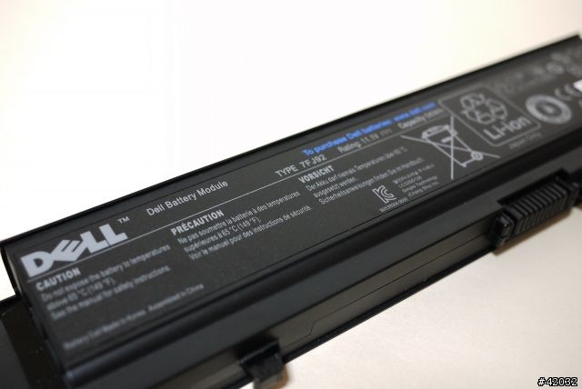 [開箱+簡測] Dell Vostro 3500 苜蓿紅