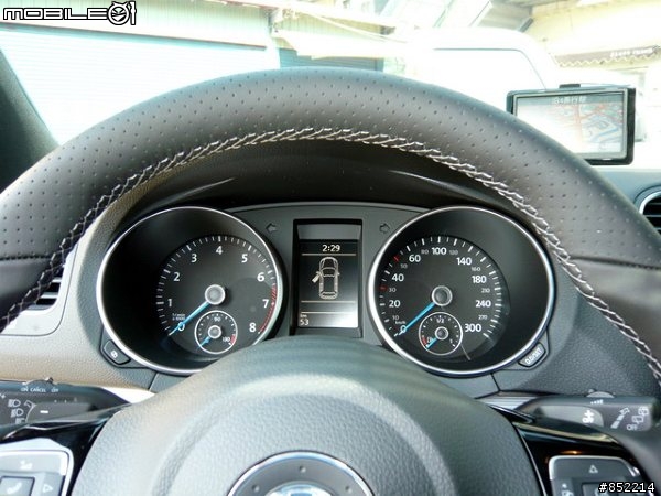 GOLF R 簡易開箱文~~(圖多!請耐心等候)