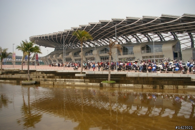 2011環台賽高雄情人碼頭衝刺點+世運終點站照片(補上影片)