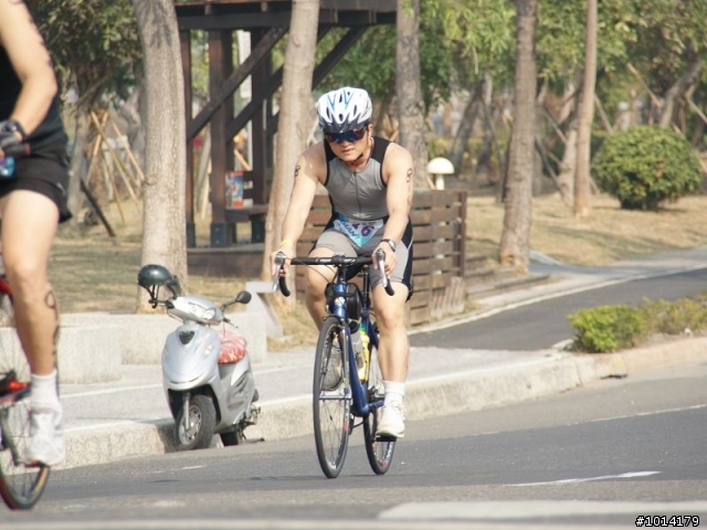 2011浪漫愛河鐵人三項-腳踏車-1