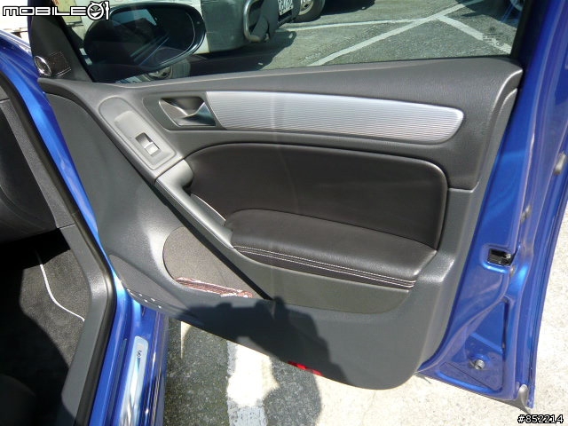 GOLF R 簡易開箱文~~(圖多!請耐心等候)