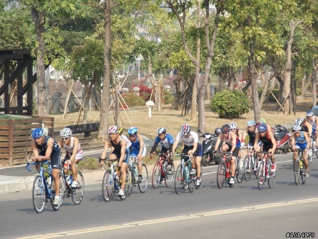 2011浪漫愛河鐵人三項-腳踏車-2