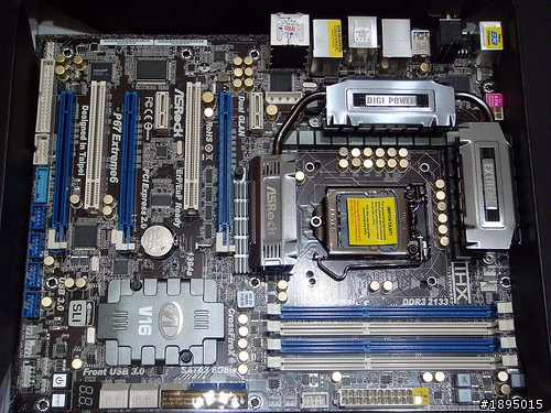 更換華擎P67－Extreme6 B3 主機板 (含圖說 DIY)