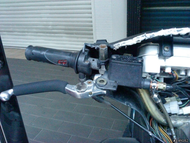 [DIY] 安裝 AeroQuip 金屬煞車油管 & 更換煞車油