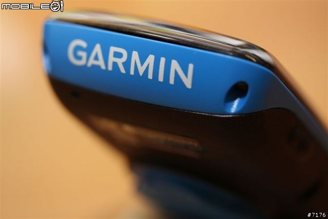 2011 GIANT Trance X2 開箱文 （圖多）2010/12/16 新增爆亮頭燈！2011/03/19 新增GARMIN EDGE 800!