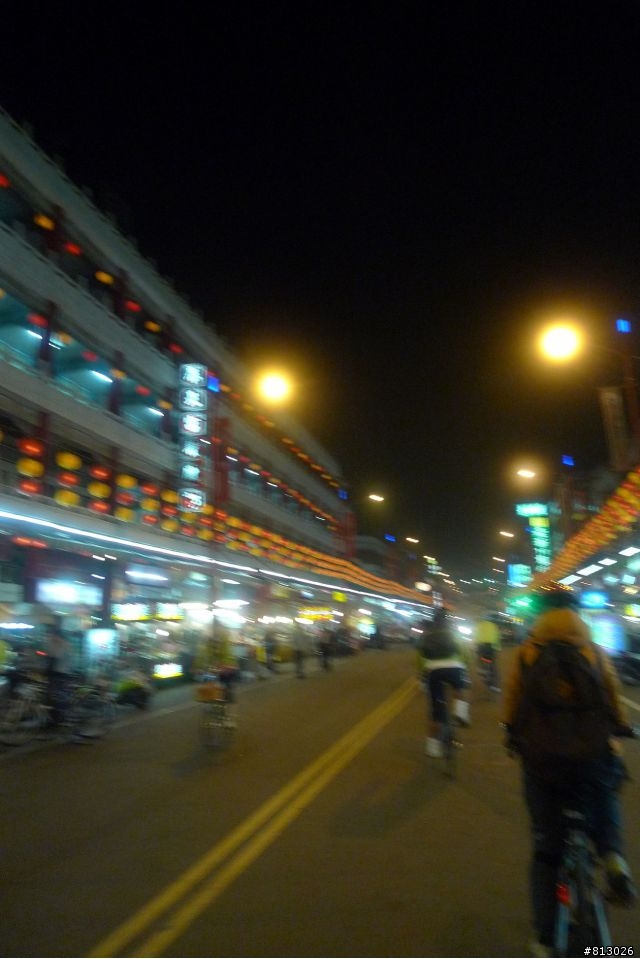 [分享]吃喝玩樂拜客到底●2011大甲媽祖萬人崇BIKE~讚啦!