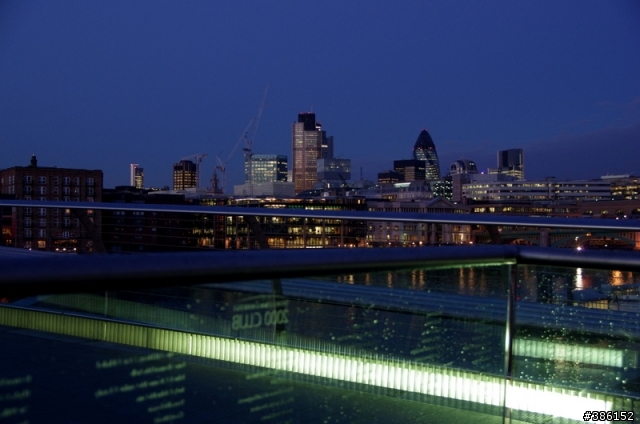 K5 + DA 16~ 50MM F2.8  London 忘了帶角架的一天