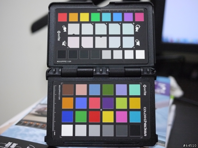 D700 自定色溫拍攝結果怪怪的，有1000K左右的落差